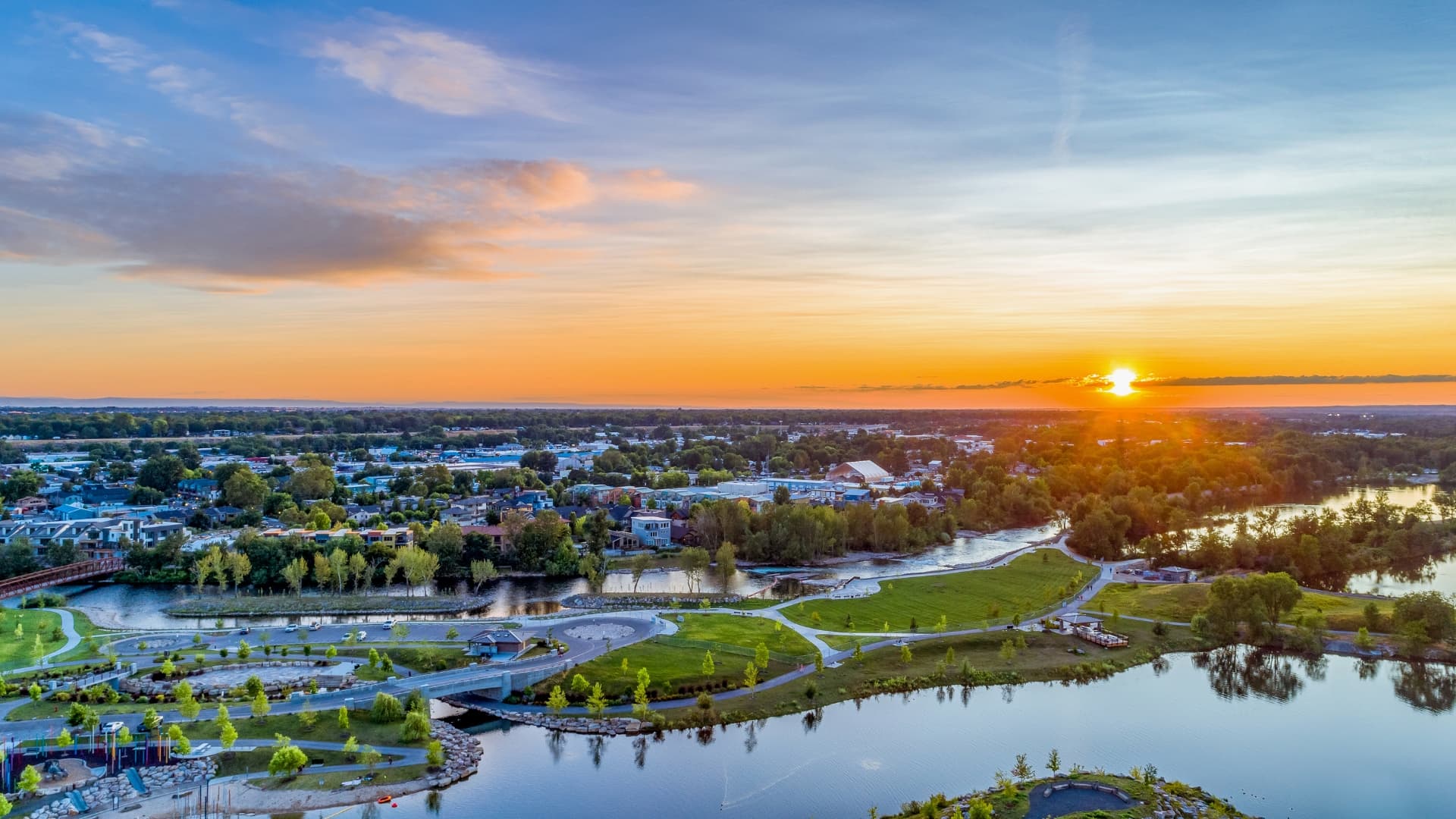 Picturesque sunset over Garden City, Idaho and Arcadia Hotel